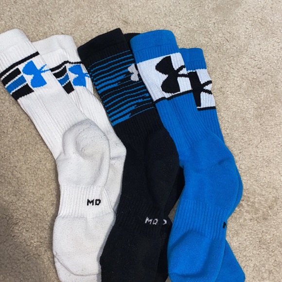 3 Pack of Under Armour Crew Socks - Picture 2 of 2
